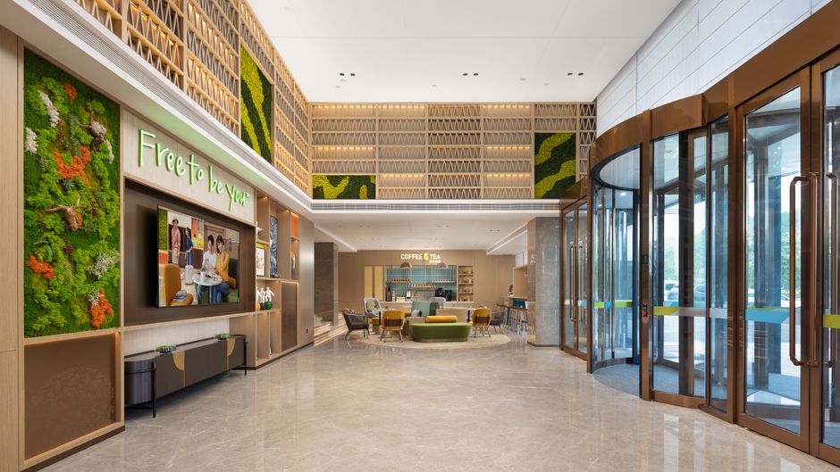 Home2 Suites Jingdezhen Ceramics Museum Lobby