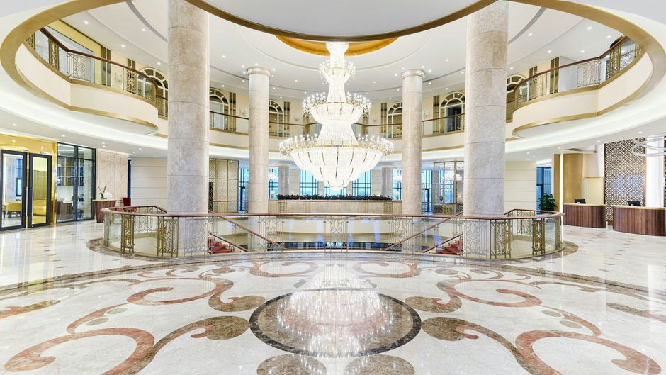 Sheraton Grand Danang Resort Lobby