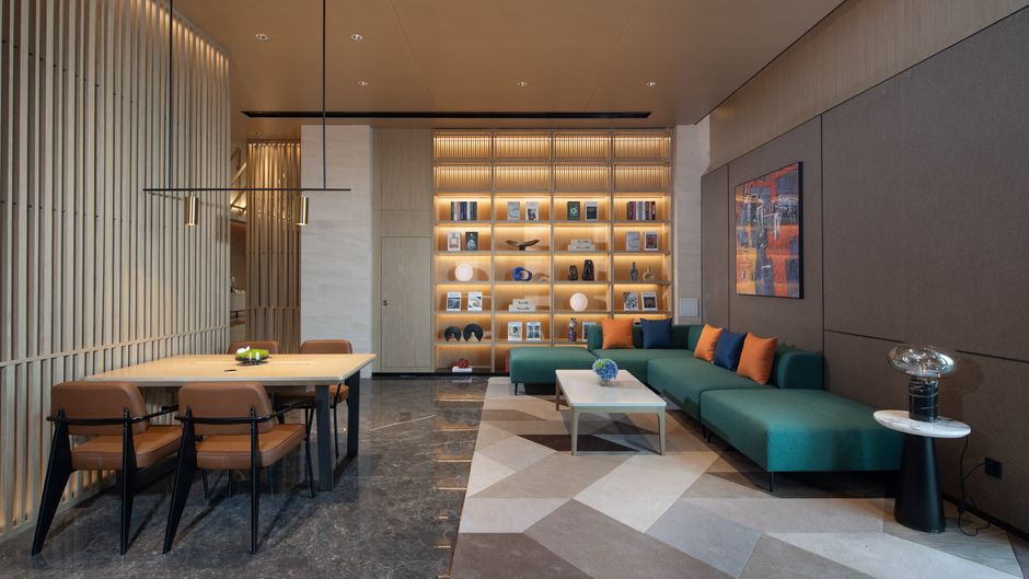 Hampton Inn Jinan Yaoqiang Intl Airport Lobby