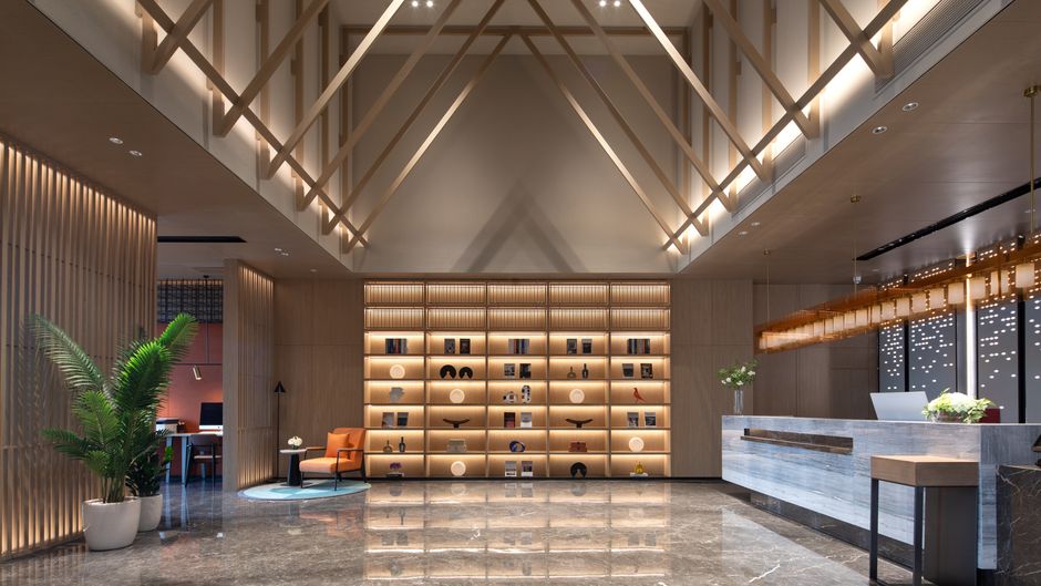 Hampton Inn Jinan Yaoqiang Intl Airport Lobby