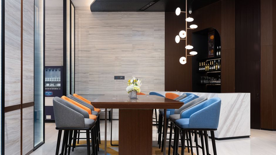 Hampton Yulin Convention Lobby