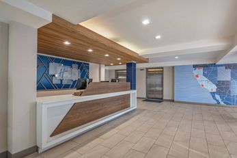 Holiday Inn Express San Diego South