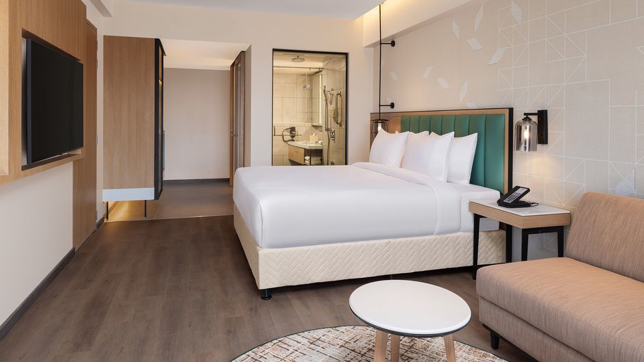 Hilton Garden Inn Surat City Centre Room