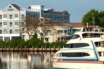 Hyannis Harbor Hotel
