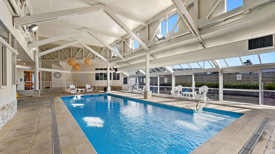 Copthorne Solway Park Pool
