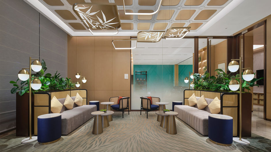 Hilton Garden Inn Panda Tower Lobby
