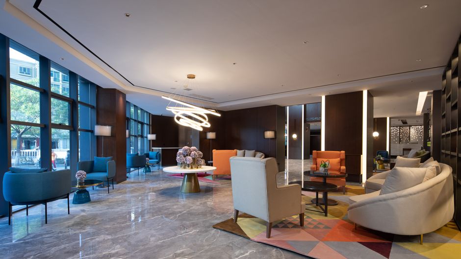 Hampton by Hilton Baiyin Lobby