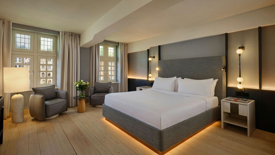 Ghent Marriott Hotel Room