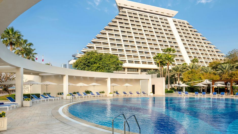 Sheraton Grand Doha Resort & Conv Hotel Pool