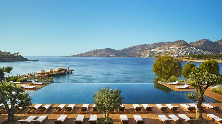 The Bodrum EDITION Pool