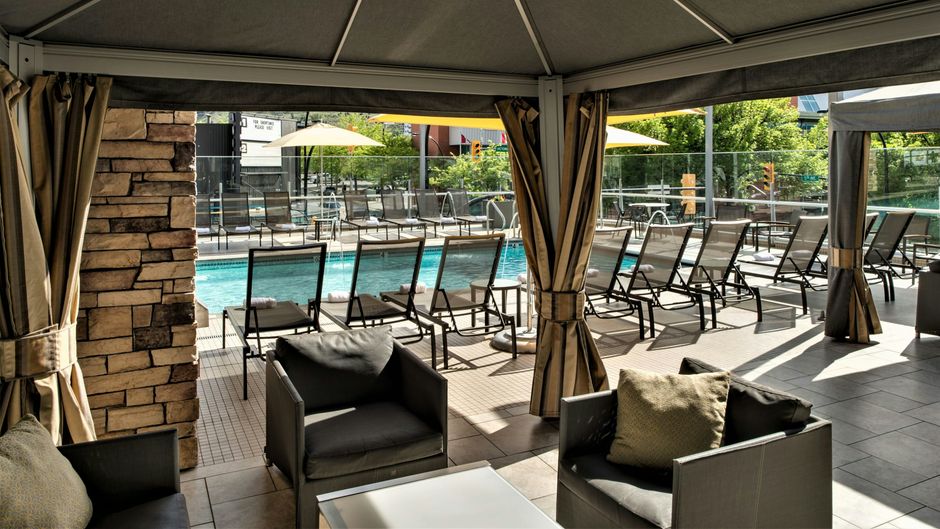 Delta Hotels by Marriott Kamloops Pool