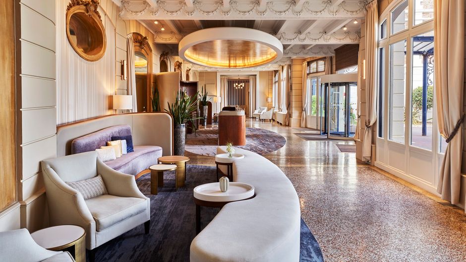 Hotel Barriere Le Grand Hotel Dinard Lobby