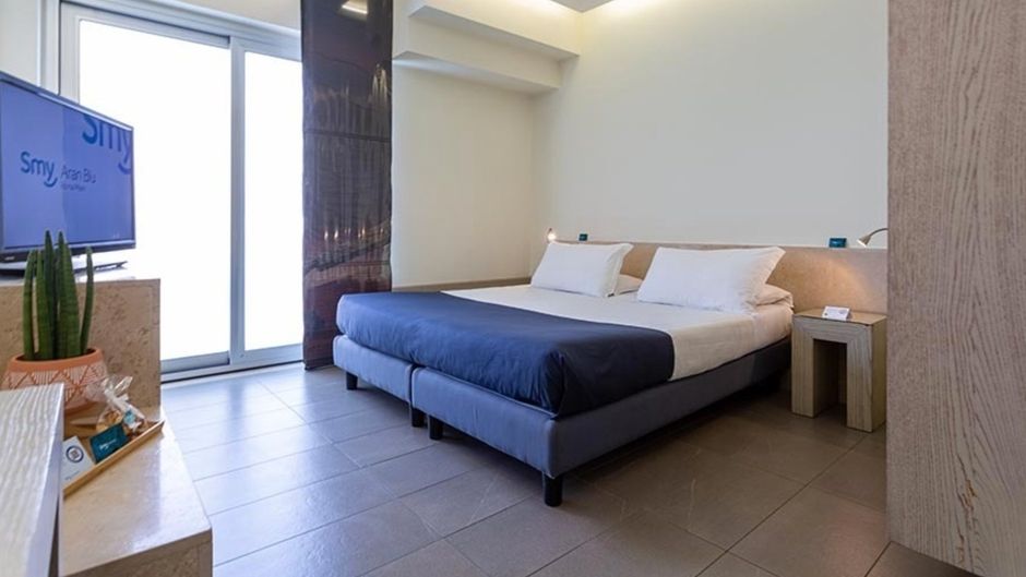Smy Aran Blu Roma Mare Room