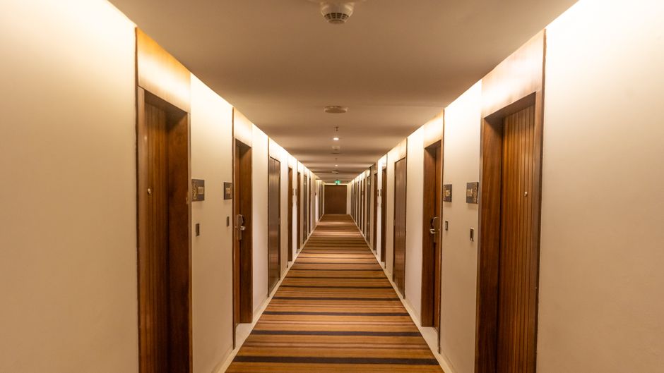 Holiday Inn Kolkata Airport Lobby