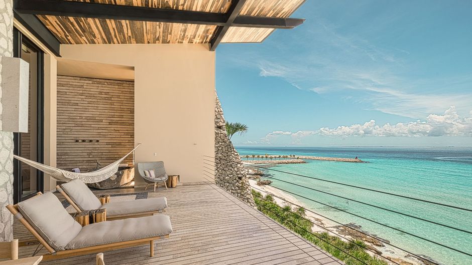 La Casa de la Playa Room