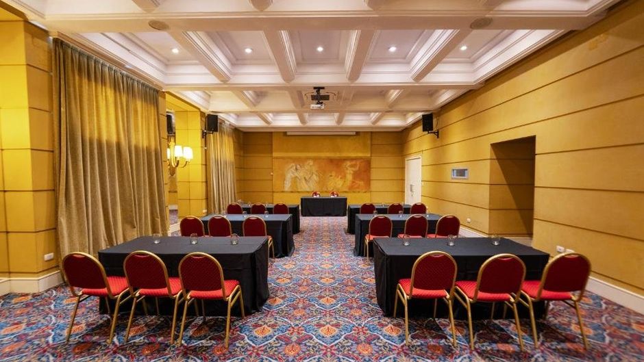 Executive Hotel Meeting