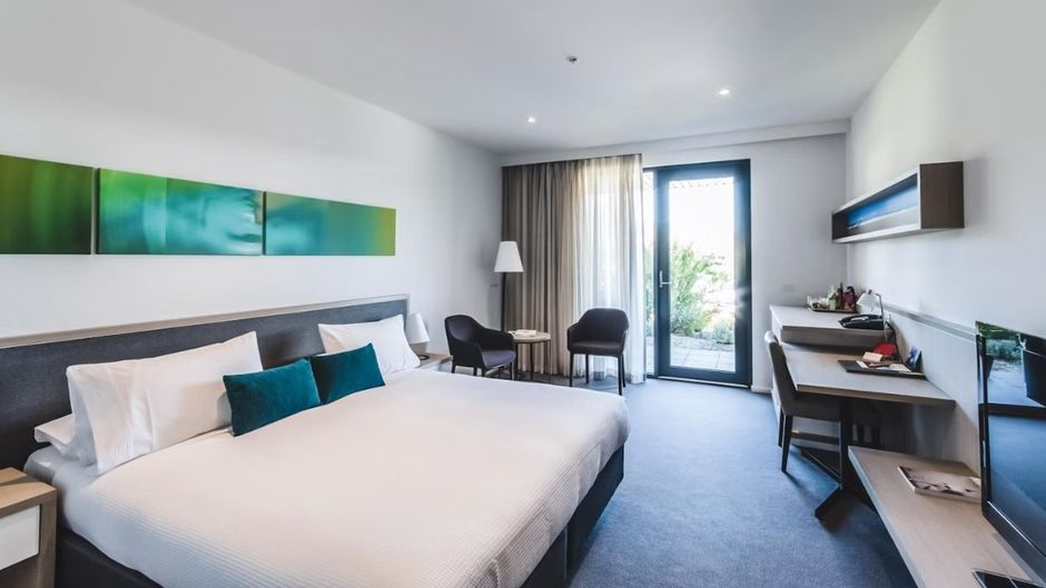 Quarters At Flinders Hotel Room