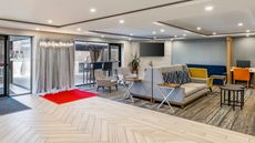 Holiday Inn Express Downers Grove