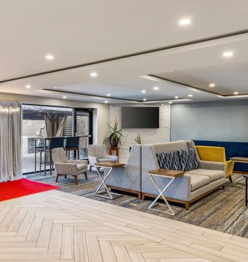 Holiday Inn Express Downers Grove