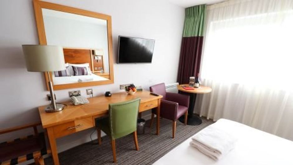 Aspect Hotel Park West Room