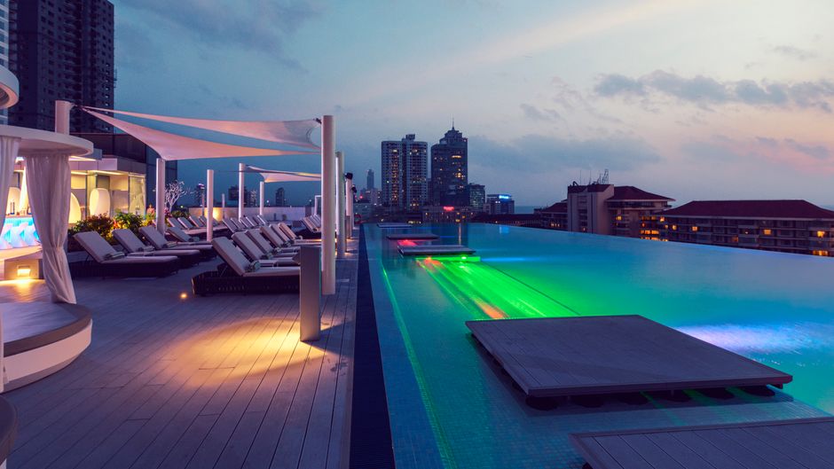 Cinnamon Life City of Dreams Pool