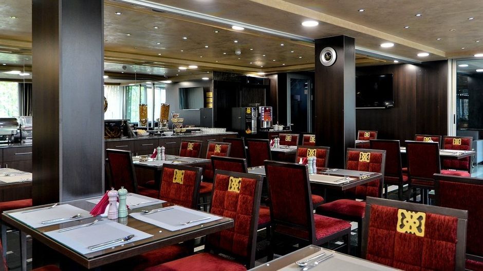 Prezident Hotel Restaurant