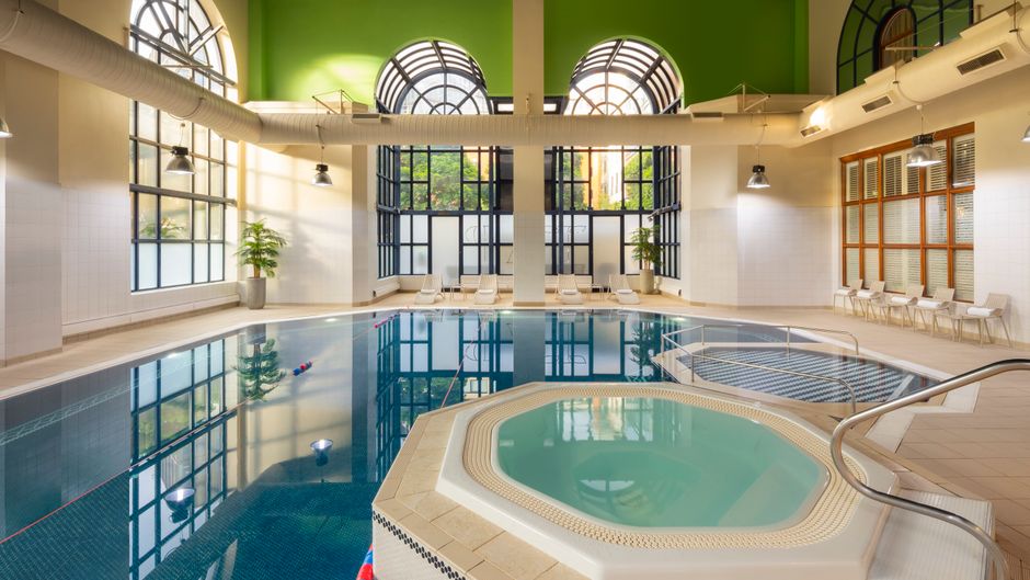 Crowne Plaza Leeds Hotel Pool