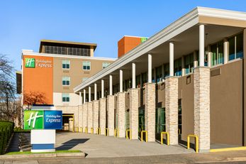 Holiday Inn Express Baltimore/Stadiums