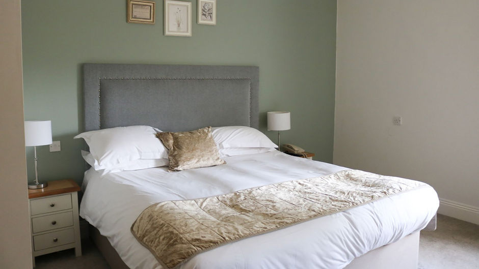 Bartley Lodge Hotel Room