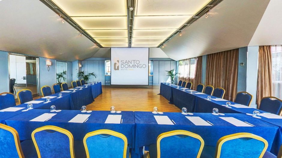Inhala Hotel Garden Meeting