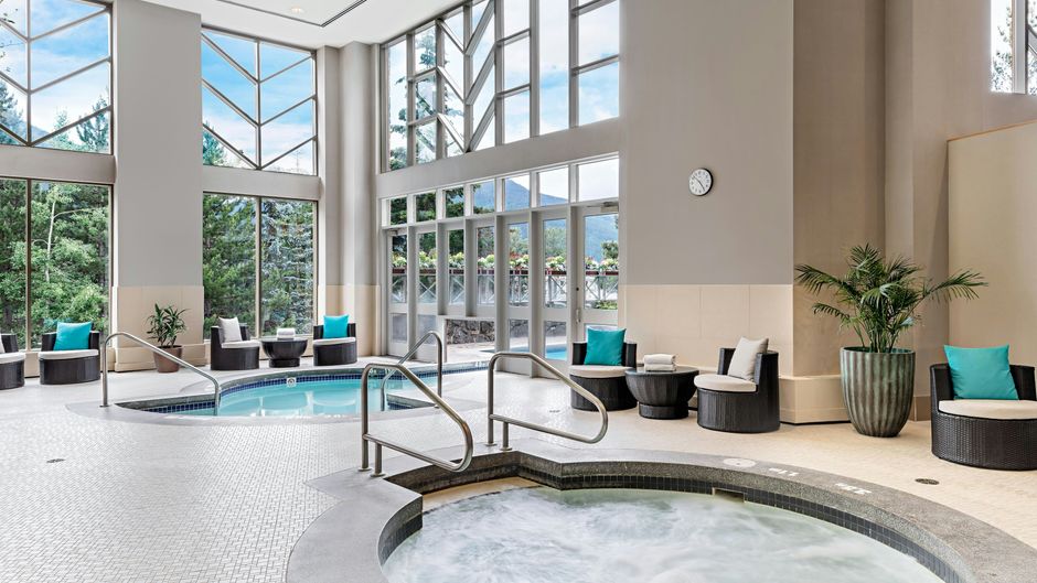The Westin Resort & Spa, Whistler Pool