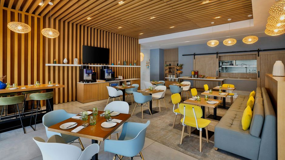 Element Al Jaddaf Dubai Restaurant