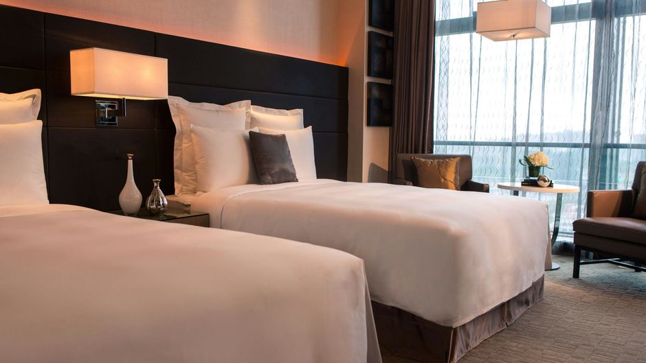 Renaissance Guiyang Hotel Room