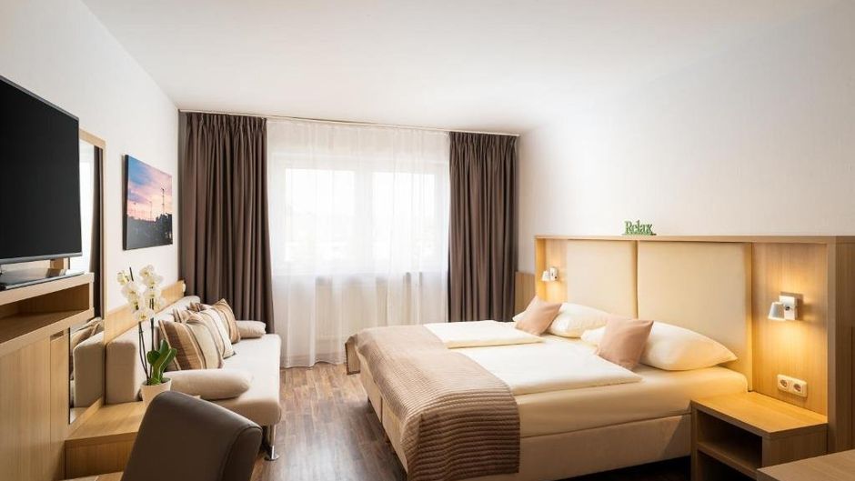 QU Hotel Augsburg Room