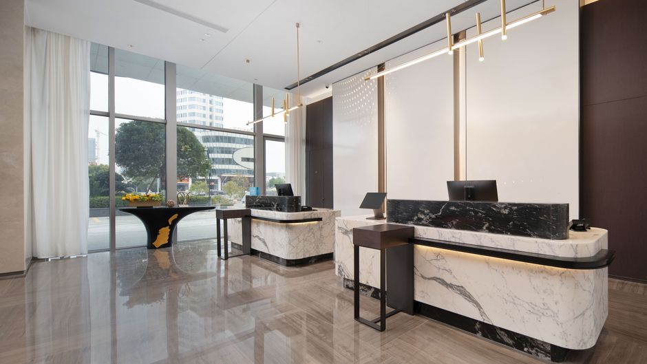 Hampton Yichun High-Speed Railway Lobby