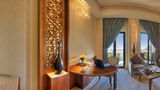 <b>Al Bustan Palace, A Ritz-Carlton Hotel Room</b>. Virtual Tours powered by <a href="https://www.leonardoworldwide.com/" title="Leonardo Worldwide" target="_blank">Leonardo</a>.