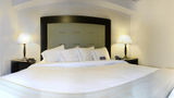 <b>Holiday Inn Express Hotel & Suites Room</b>. Virtual Tours powered by <a href="https://www.leonardoworldwide.com/" title="Leonardo Worldwide" target="_blank">Leonardo</a>.
