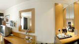 <b>Holiday Inn Cardiff City Centre Room</b>. Virtual Tours powered by <a href="https://www.leonardoworldwide.com/" title="Leonardo Worldwide" target="_blank">Leonardo</a>.