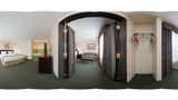 <b>Holiday Inn Express & Suites Room</b>. Virtual Tours powered by <a href="https://www.leonardoworldwide.com/" title="Leonardo Worldwide" target="_blank">Leonardo</a>.