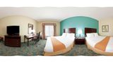 <b>Holiday Inn Express Hotel & Suites Room</b>. Virtual Tours powered by <a href="https://www.leonardoworldwide.com/" title="Leonardo Worldwide" target="_blank">Leonardo</a>.