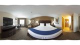 <b>Holiday Inn Express Tuscola Room</b>. Virtual Tours powered by <a href="https://www.leonardoworldwide.com/" title="Leonardo Worldwide" target="_blank">Leonardo</a>.