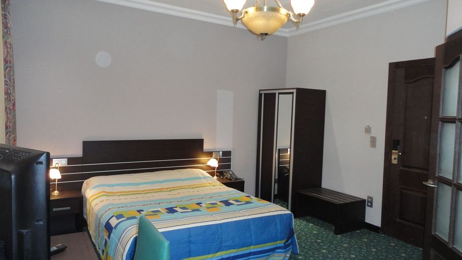 Auberge du Souverain Room