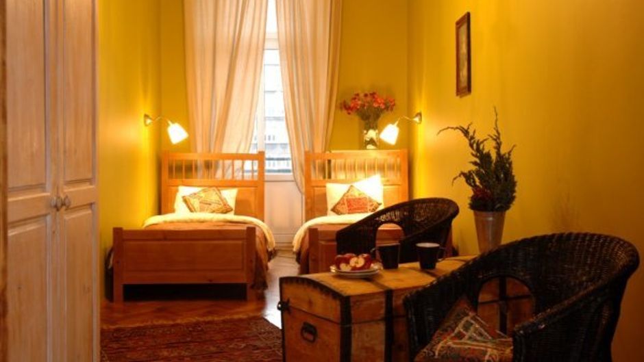 Antique Apartments Room