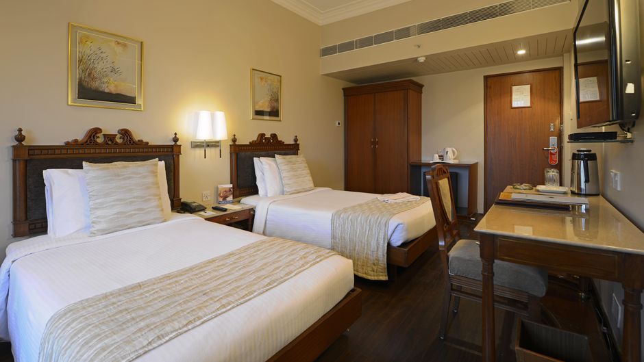 Sun-N-Sand Hotel Mumbai Room