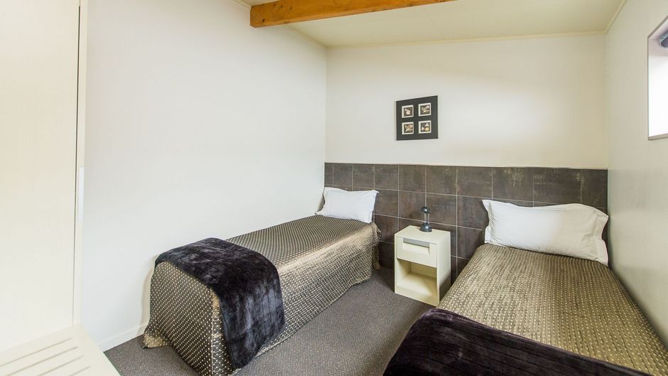 151 on London Room