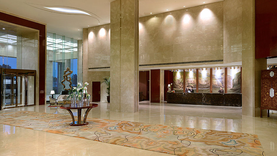 Crowne Plaza Zhenjiang Lobby