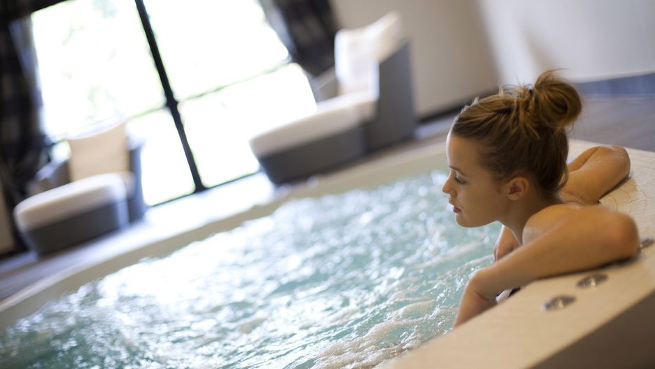 Le Vallon de Valrugues and Spa Spa