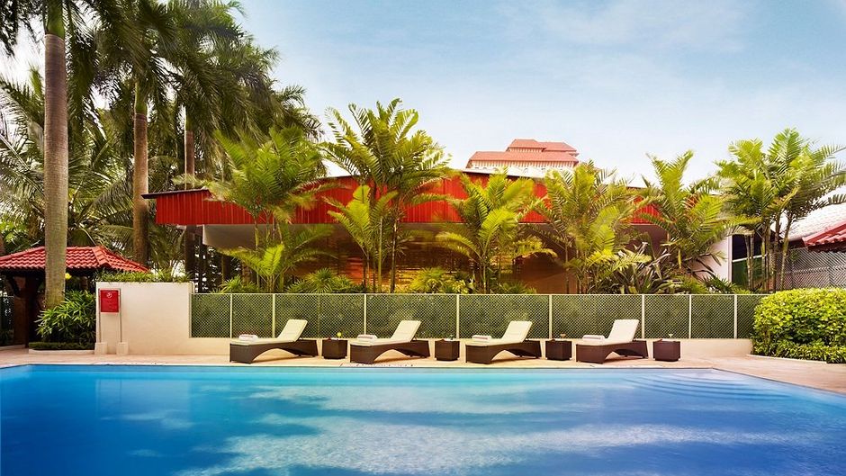 Vivanta Ernakulam, Marine Drive Pool