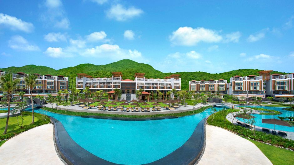 Angsana Lang Co Resort Exterior