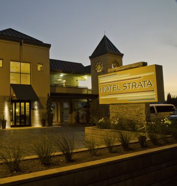 Hotel Strata